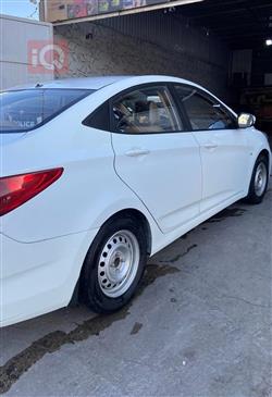 هیوندای ئەکسنت